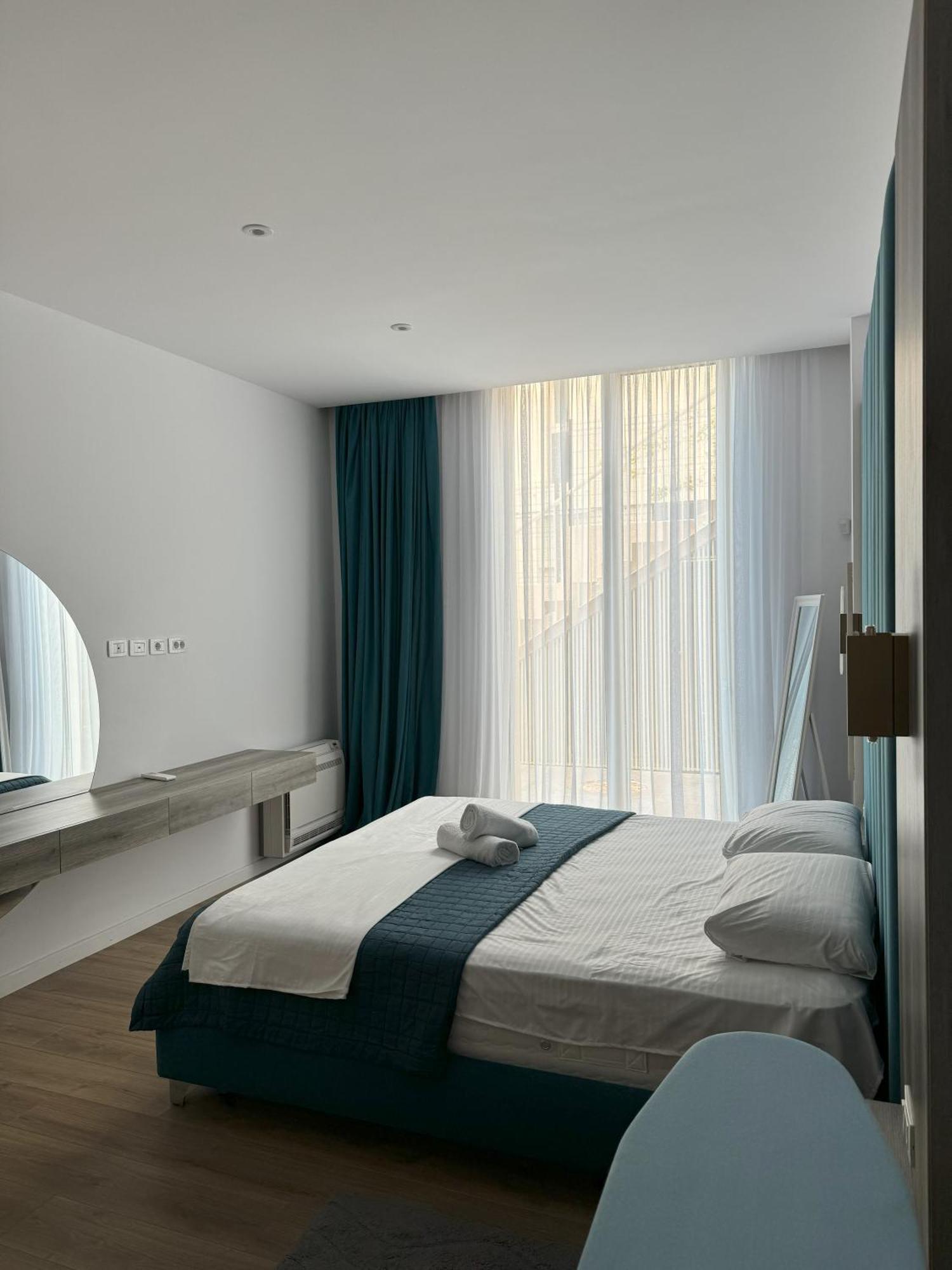 110-b Coast Apartament