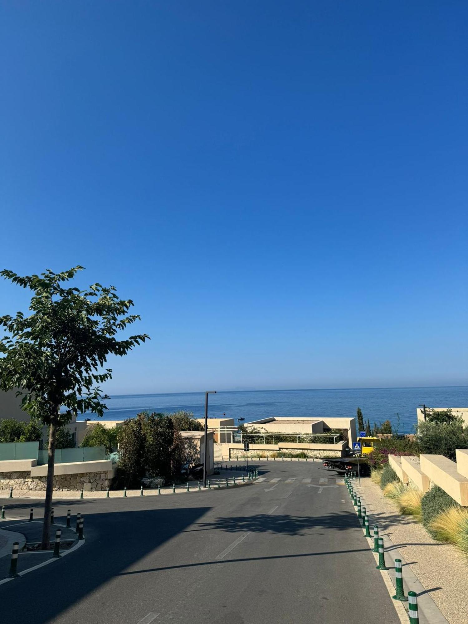 110-b Coast Wlora