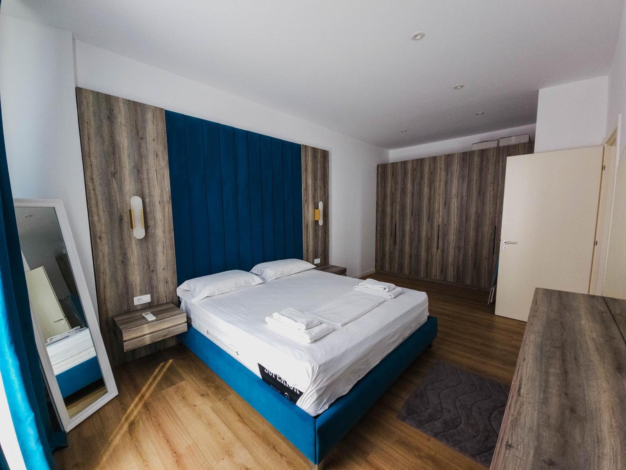 110-b Coast Apartament